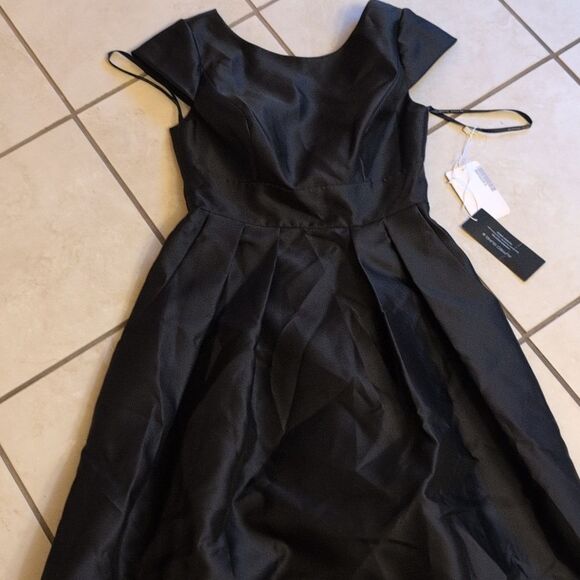 NWT Alfred Sung Cap Sleeve Pleated Skirt Dress Pockets Black Maxi Dress Size 2 - Picture 2 of 13